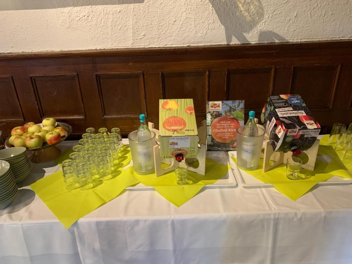 Hotel Goldene Krone Goslar Bagian luar foto