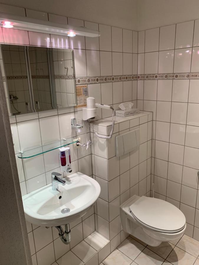 Hotel Goldene Krone Goslar Bagian luar foto